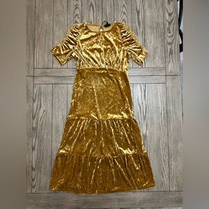NWT Who What Wear | Gold Crinkle Velvet Midi Dress
